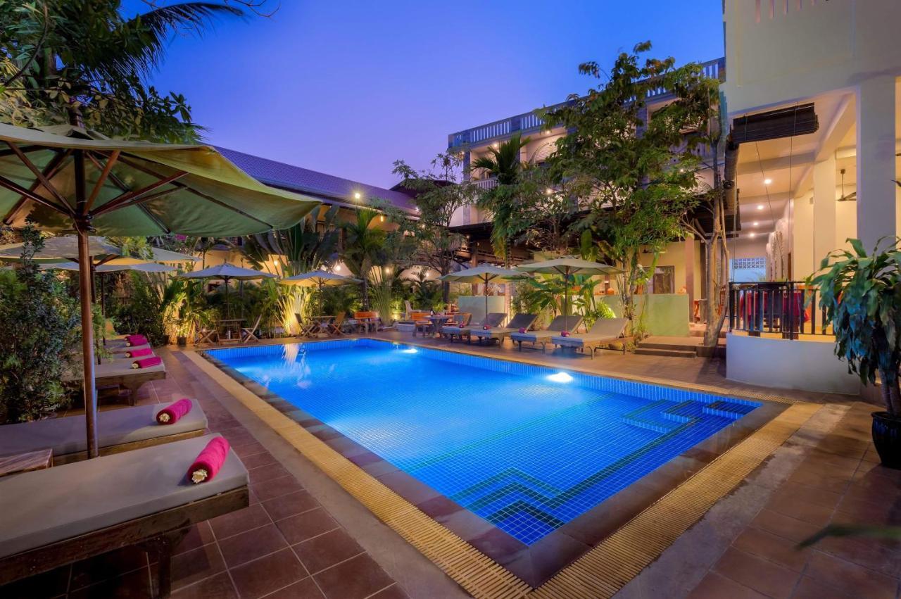 Reveal Courtyard In Reveal Angkor Siem Reap Exterior foto