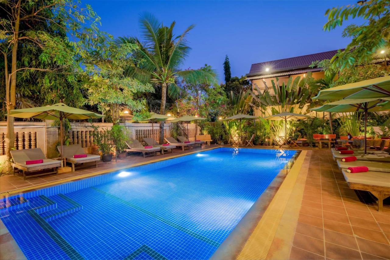 Reveal Courtyard In Reveal Angkor Siem Reap Exterior foto